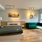 Charmington La Pointe